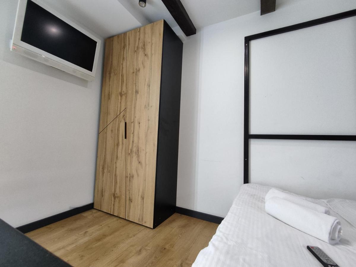 Kotlyarska Apartments إلفيف المظهر الخارجي الصورة